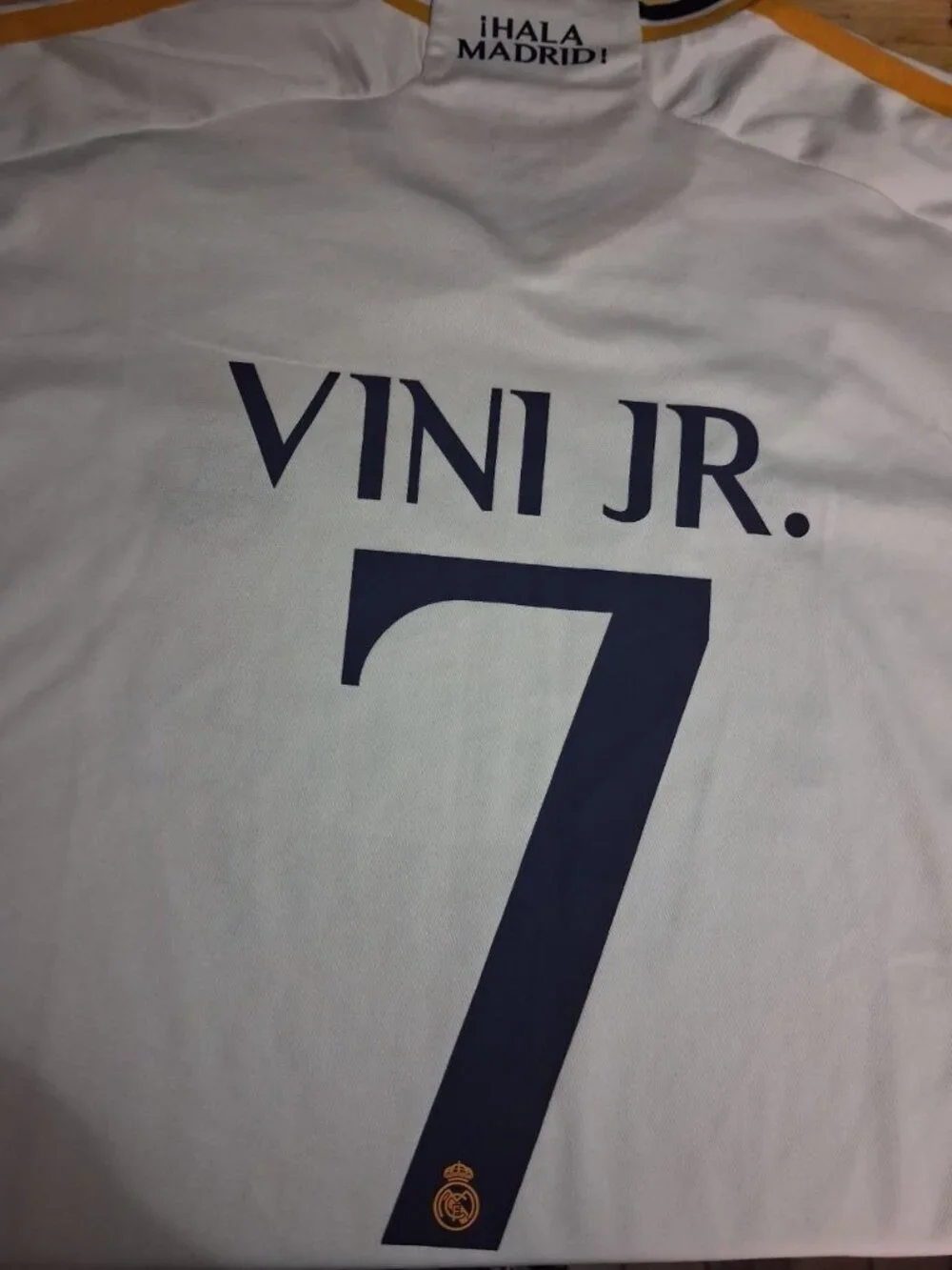 Real Madrid 23/24 Home Jersey Vini Jr #7 - Slim Fit Men's L - Gold FIFA Patch